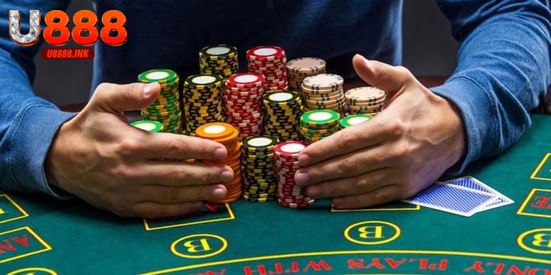 Baccarat Là Gì? Thông Tin A-Z Cách Chơi Baccarat Hiệu Quả 6 Dùng chip để đặt cược game bài Baccarat